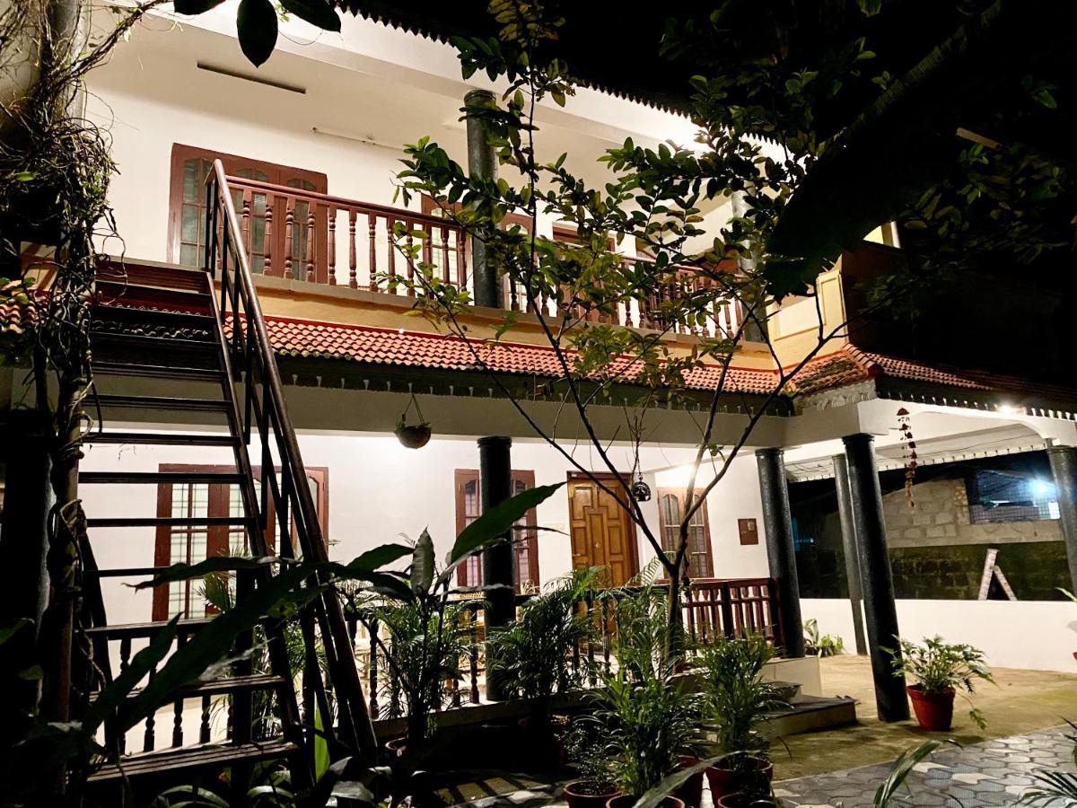 Tattwamasi Ayuryoga With Breakfast And Yoga Otel Varkala Dış mekan fotoğraf