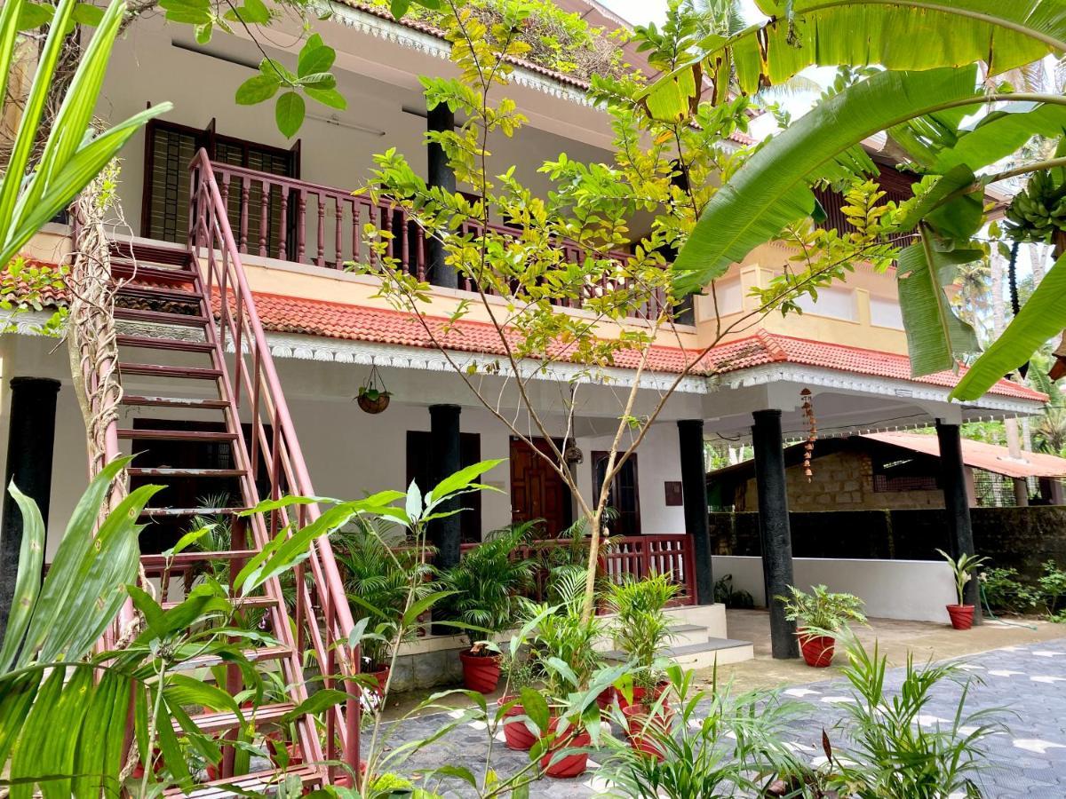 Tattwamasi Ayuryoga With Breakfast And Yoga Otel Varkala Dış mekan fotoğraf