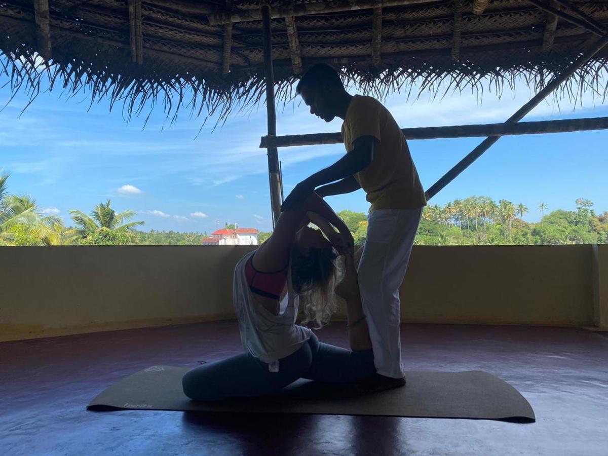 Tattwamasi Ayuryoga With Breakfast And Yoga Otel Varkala Dış mekan fotoğraf